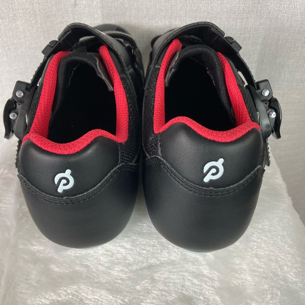 Peloton Exercise Bike Shoes
Size 40
7-Men
8.5-Women
Red & black, 3 strap - Picture 7 of 7